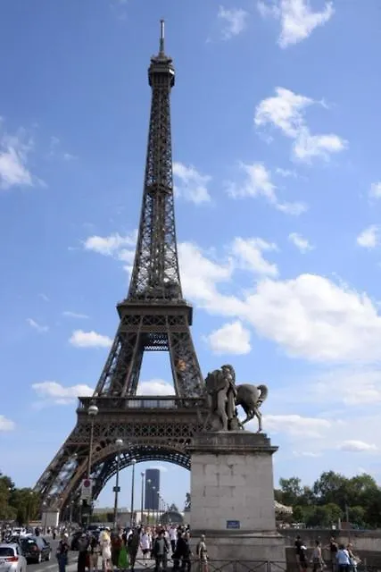 Eiffel Edge Escape 30 M From Eiffel Tower * Parigi