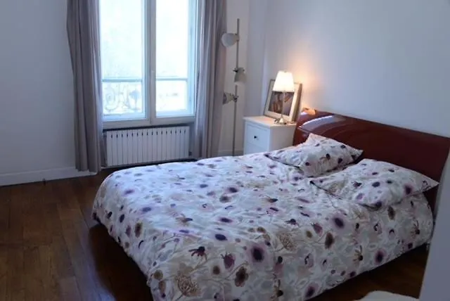 Rum i privatbostad Eiffel Edge Escape 30 M From Eiffel Tower *